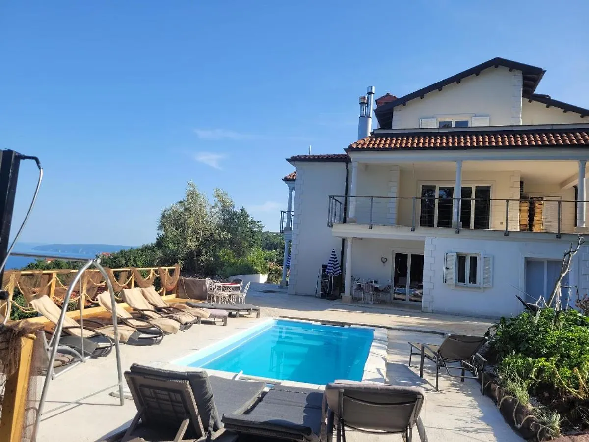Apartments Chiara Mit Meerblick Und Pool Und Jacuzzi Lovran