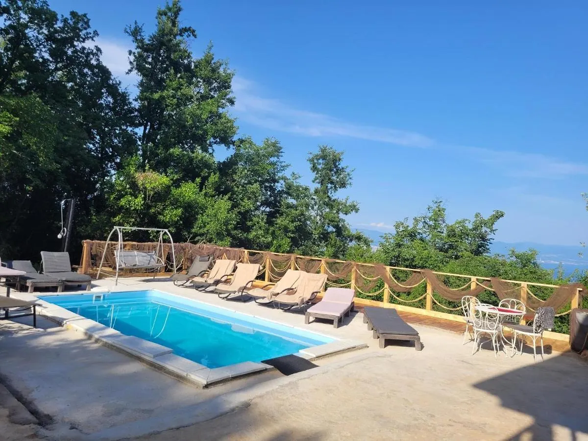 Apartments Chiara Mit Meerblick Und Pool Und Jacuzzi Lovran