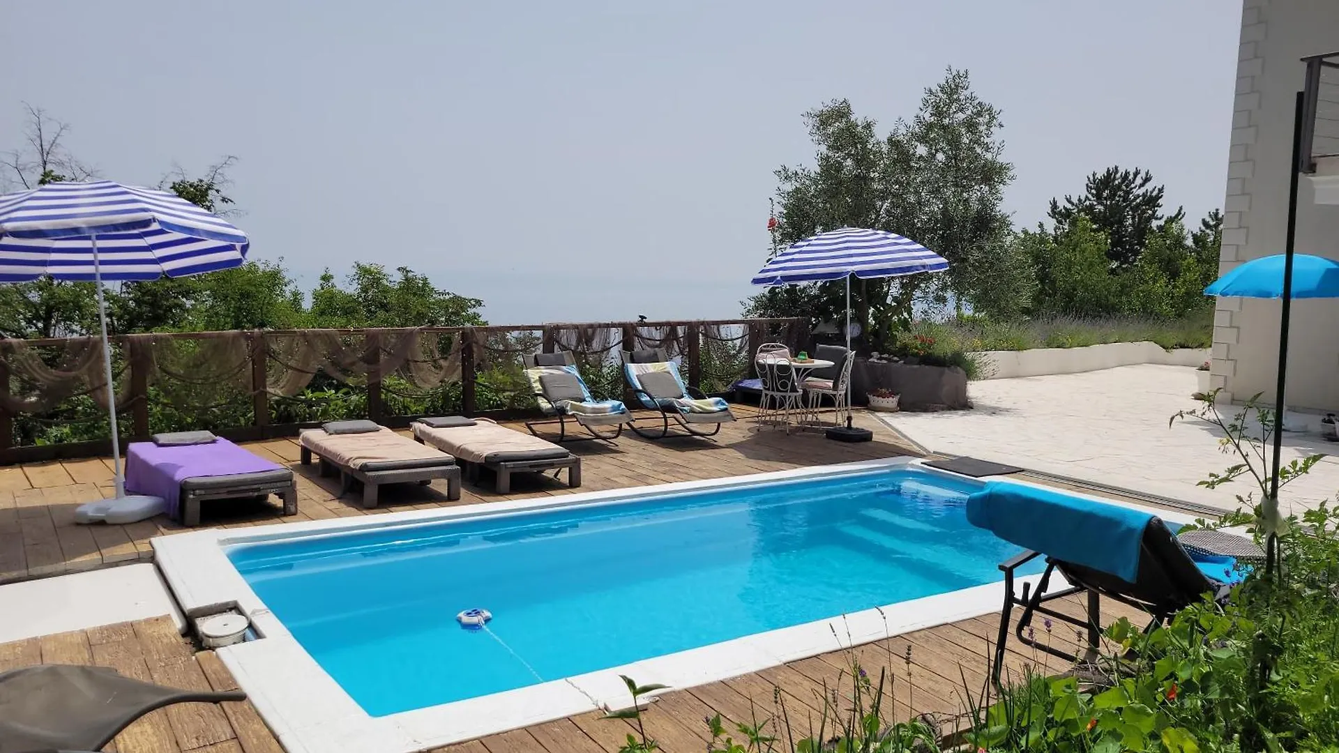 Apartments Chiara Mit Meerblick Und Pool Und Jacuzzi Lovran 0*,  Chorvatsko