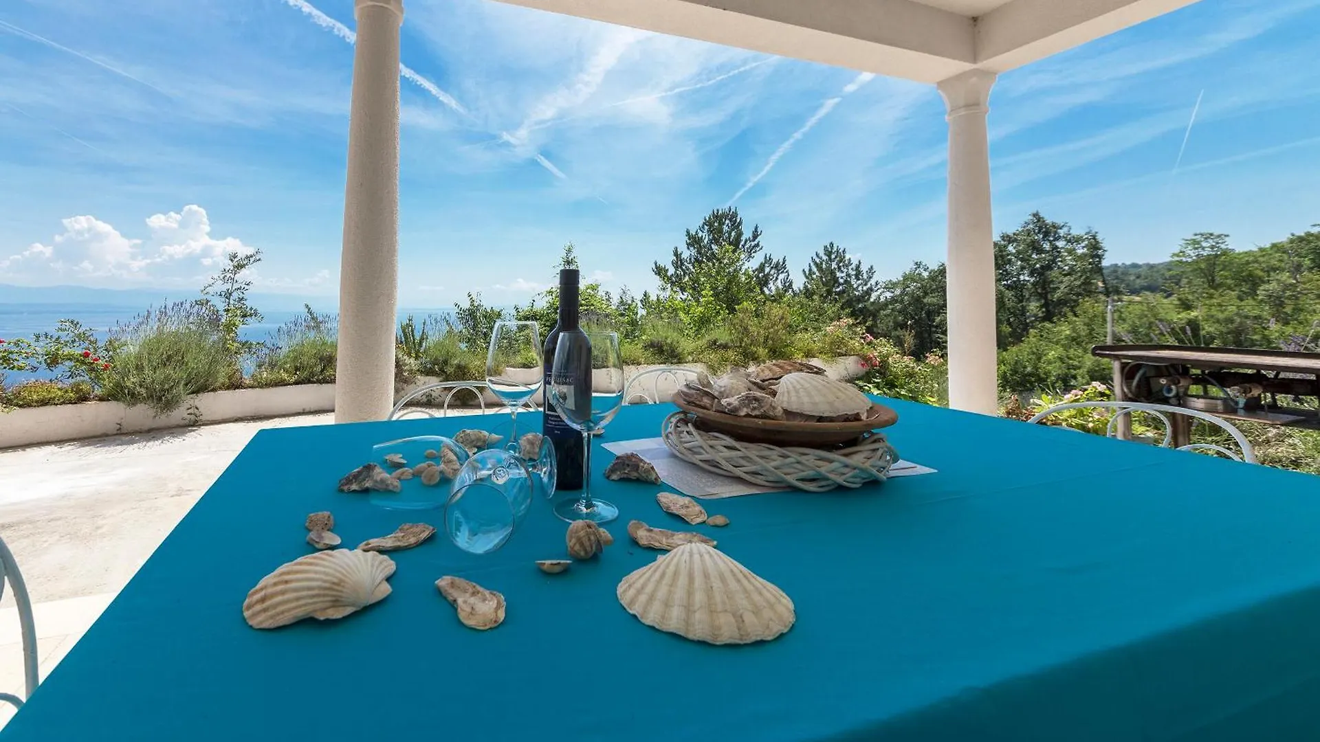 Apartments Chiara Mit Meerblick Und Pool Und Jacuzzi Lovran
